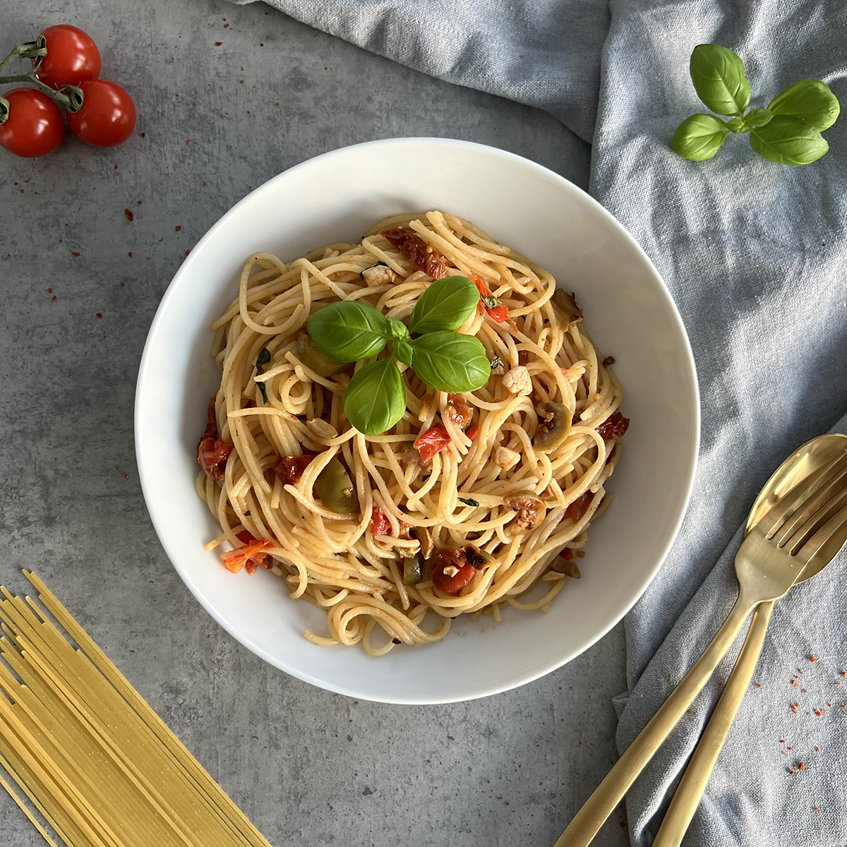 mediterrane Knoblauch Pasta