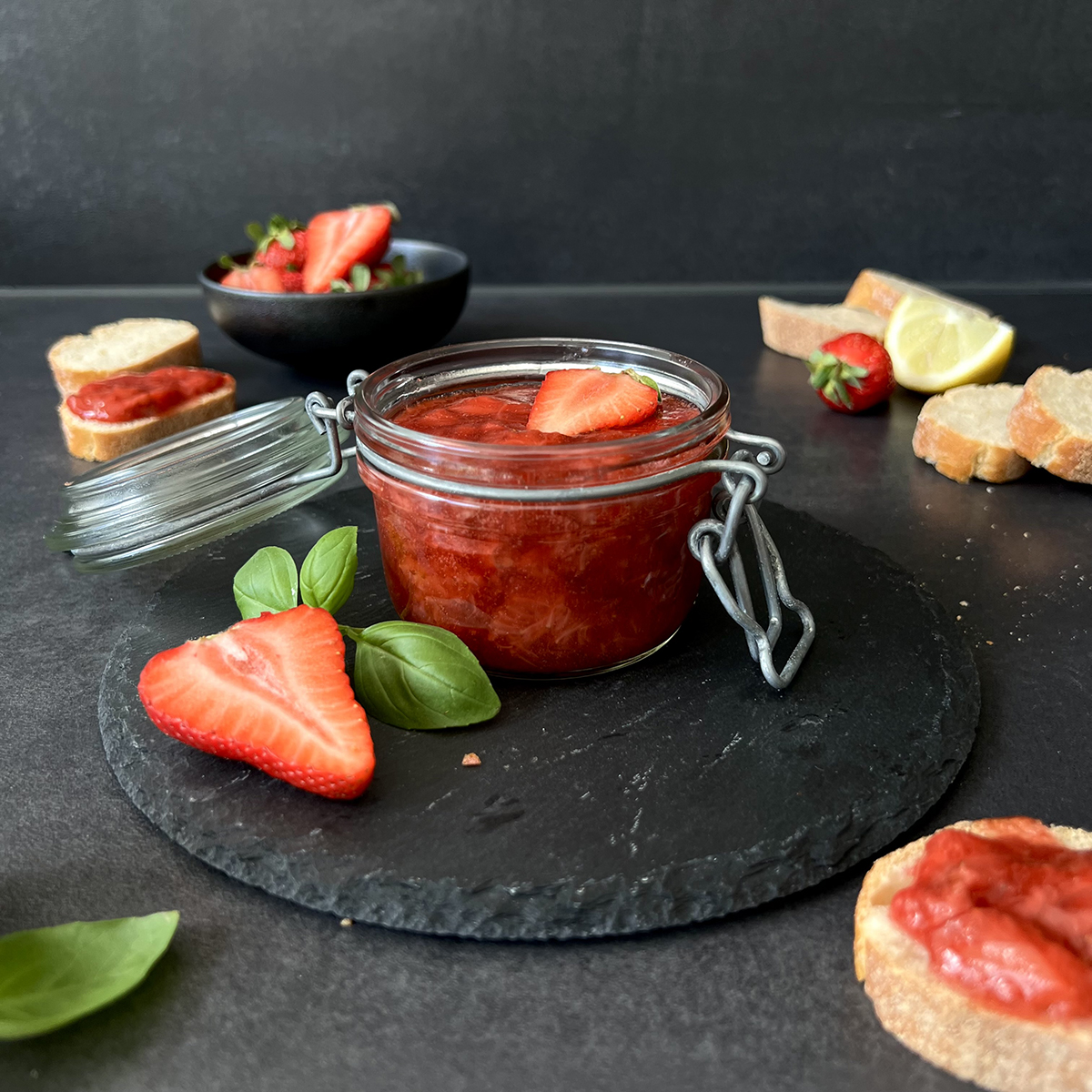 Erdbeermarmelade mit Ahornsirup Erdbeermarmelade mit Ahornsirup