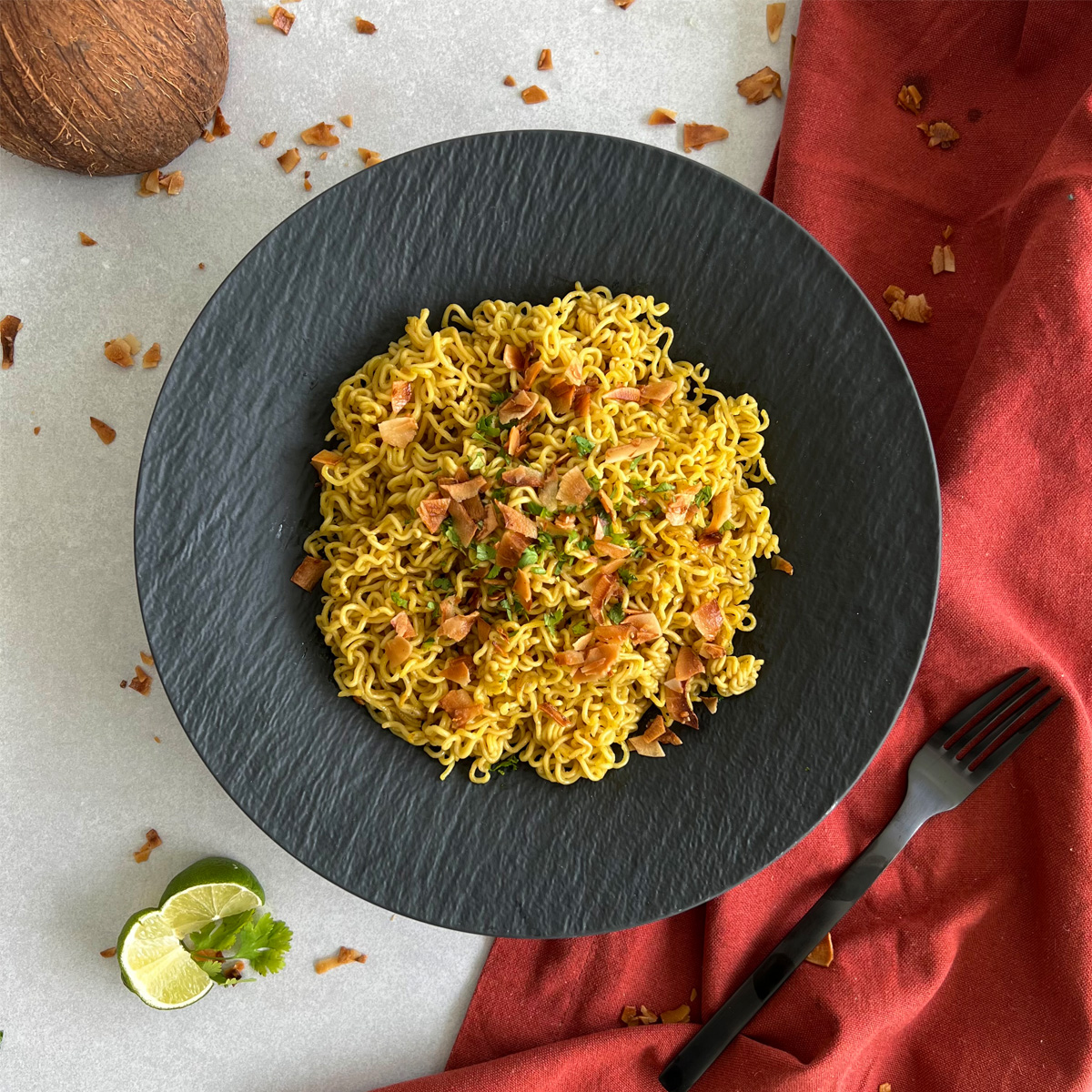 Nudeln mit Curry Kokossauce