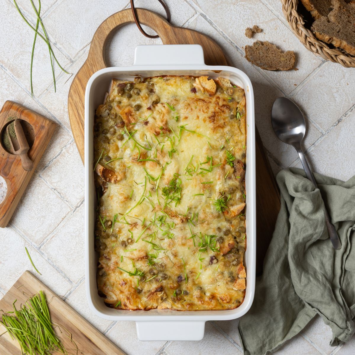 einfacher Erbsen Brotauflauf