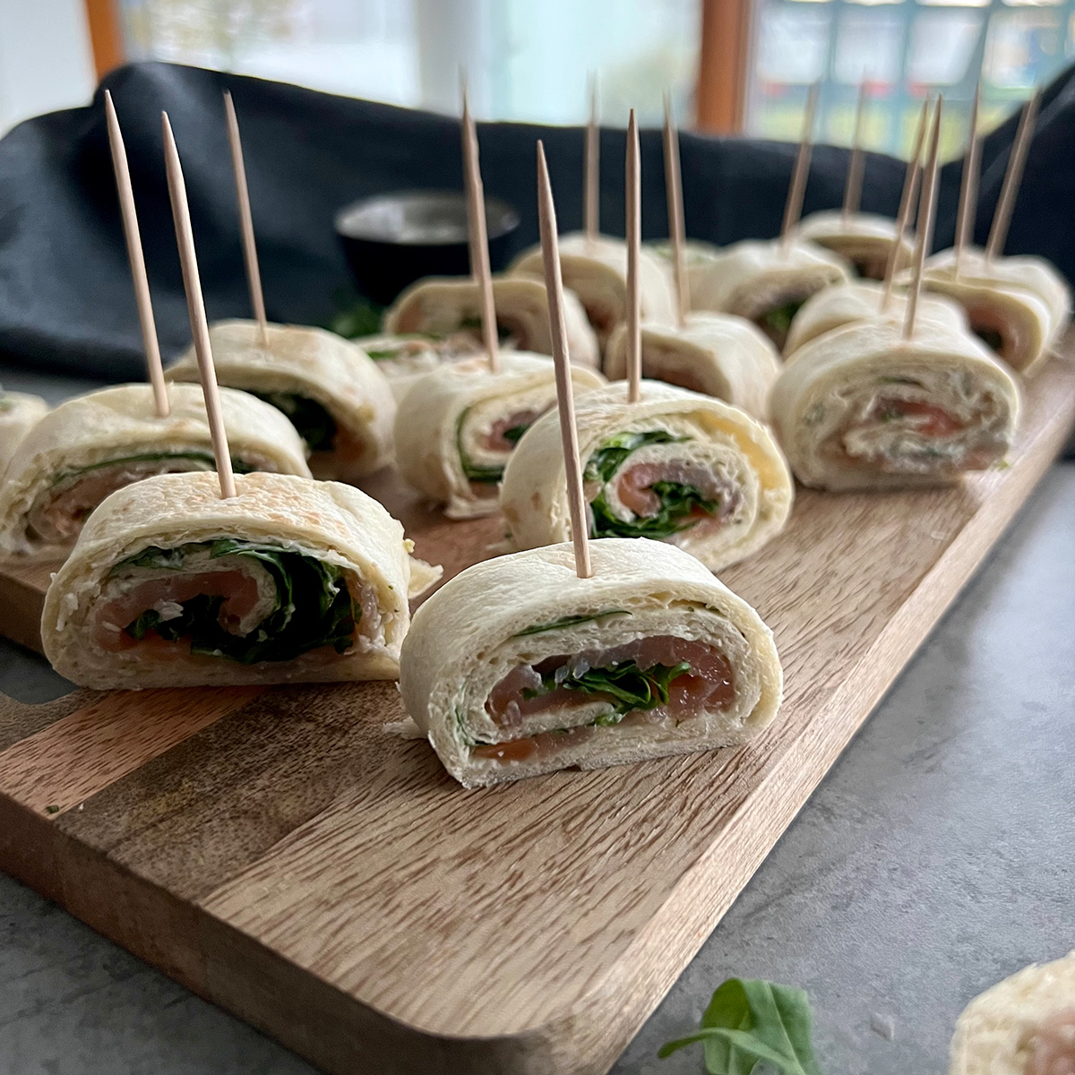 Sourcream Lachs Röllchen