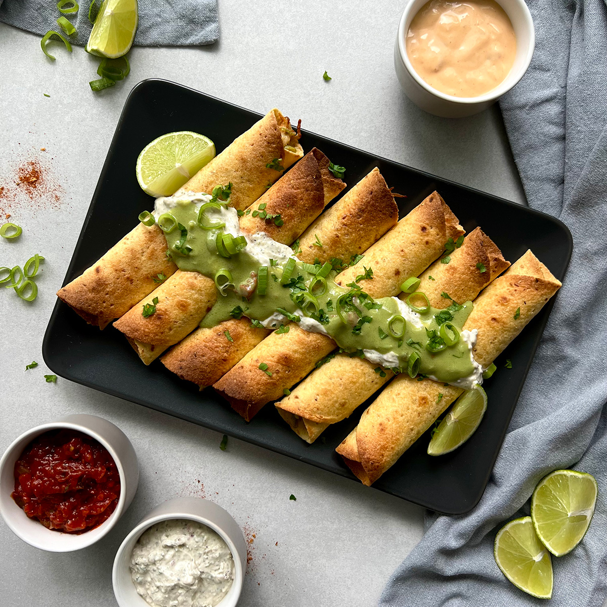 Hähnchen Taquitos