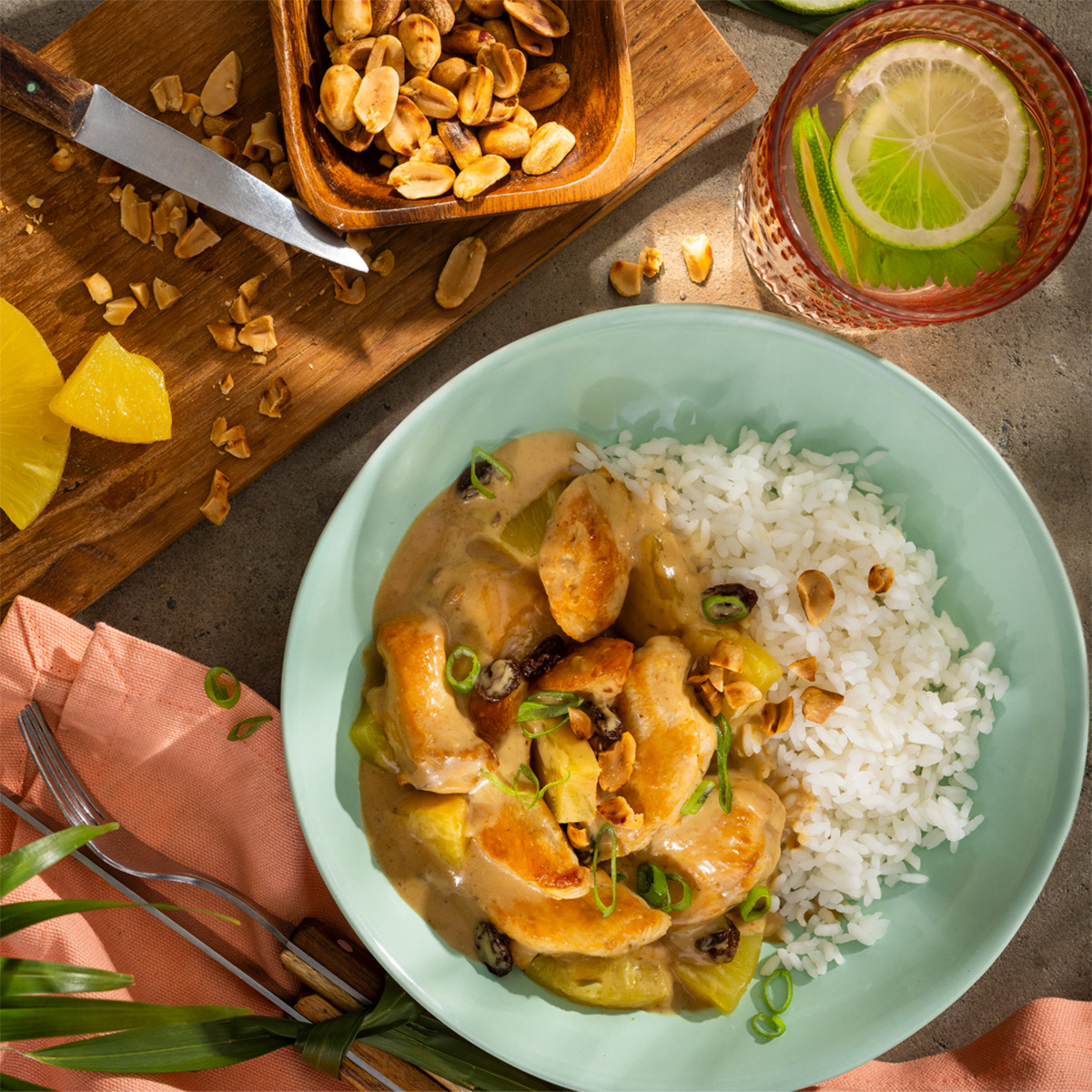 Ananas Hähnchen Erdnussrosinensauce