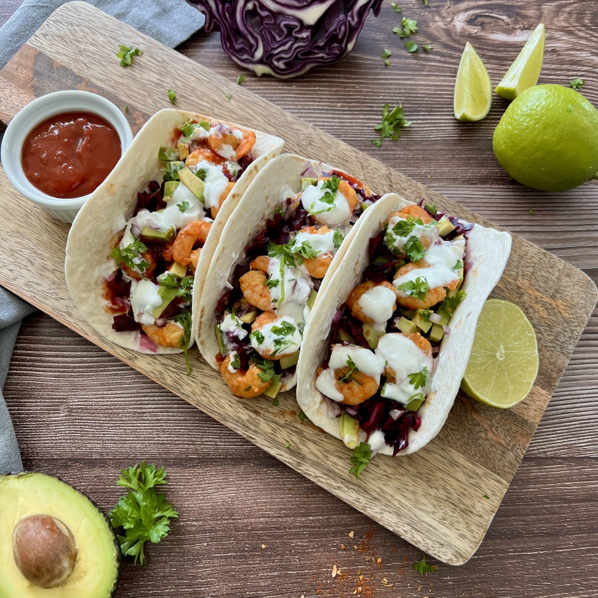 Garnelen Tacos mit Pineapple Tomato Salsa