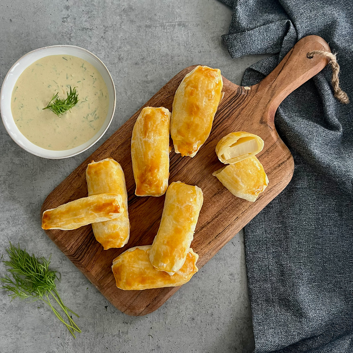 Eierstich im Blätterteigmantel mit Senf Dill Sauce