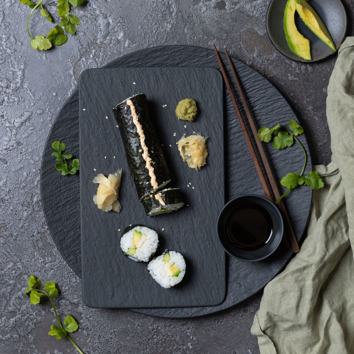 einfaches Eierstich Sushi