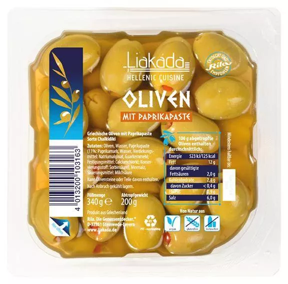 Grüne Oliven mit Paprikapaste